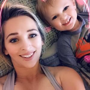 Meet your Posher, Jennaanita